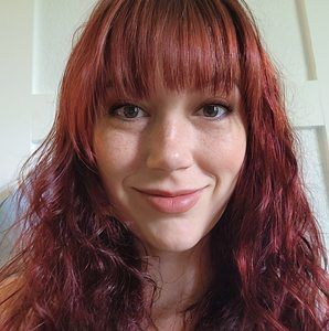 Meet your Posher, Brittney